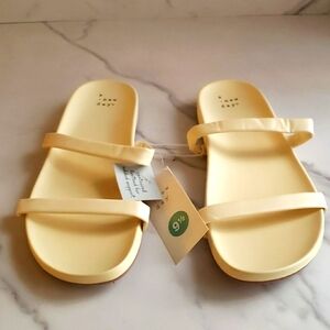A New Day™ Nadine Skinny Strap Sandals – Yellow Size 9.5